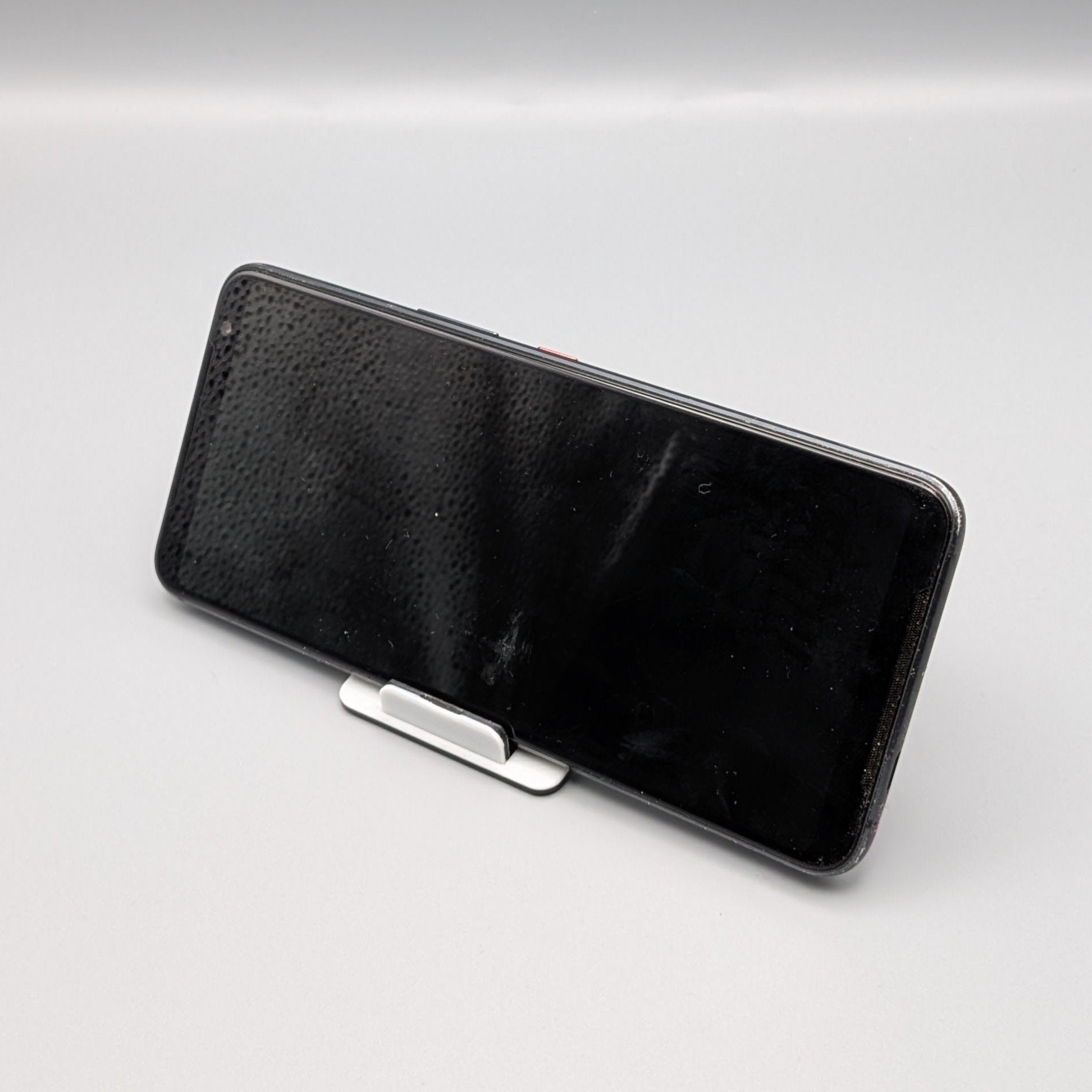 Credit Card Size Phone Holder - Fillywinkel