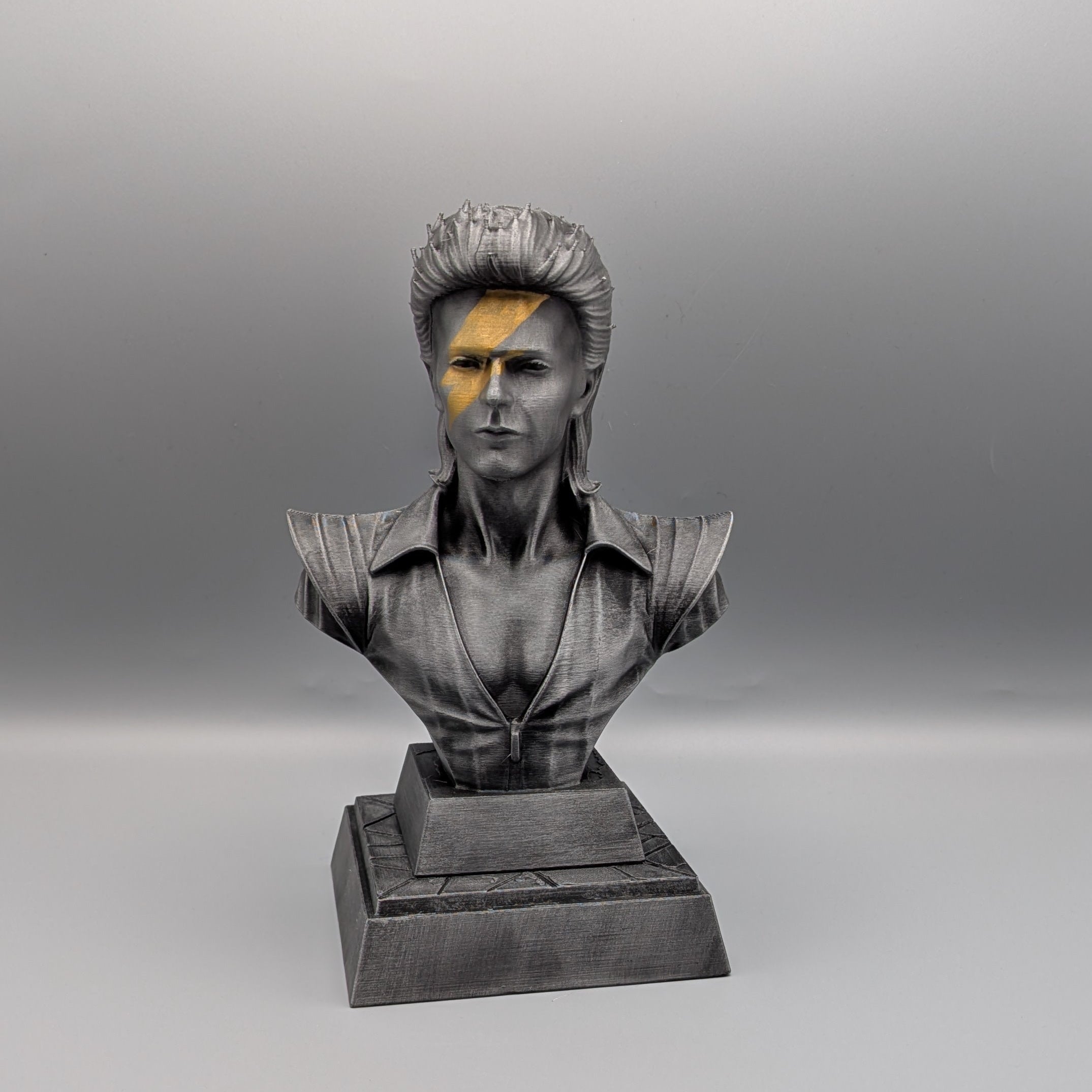 Rock Legend Bust Tribute to Bowie front view