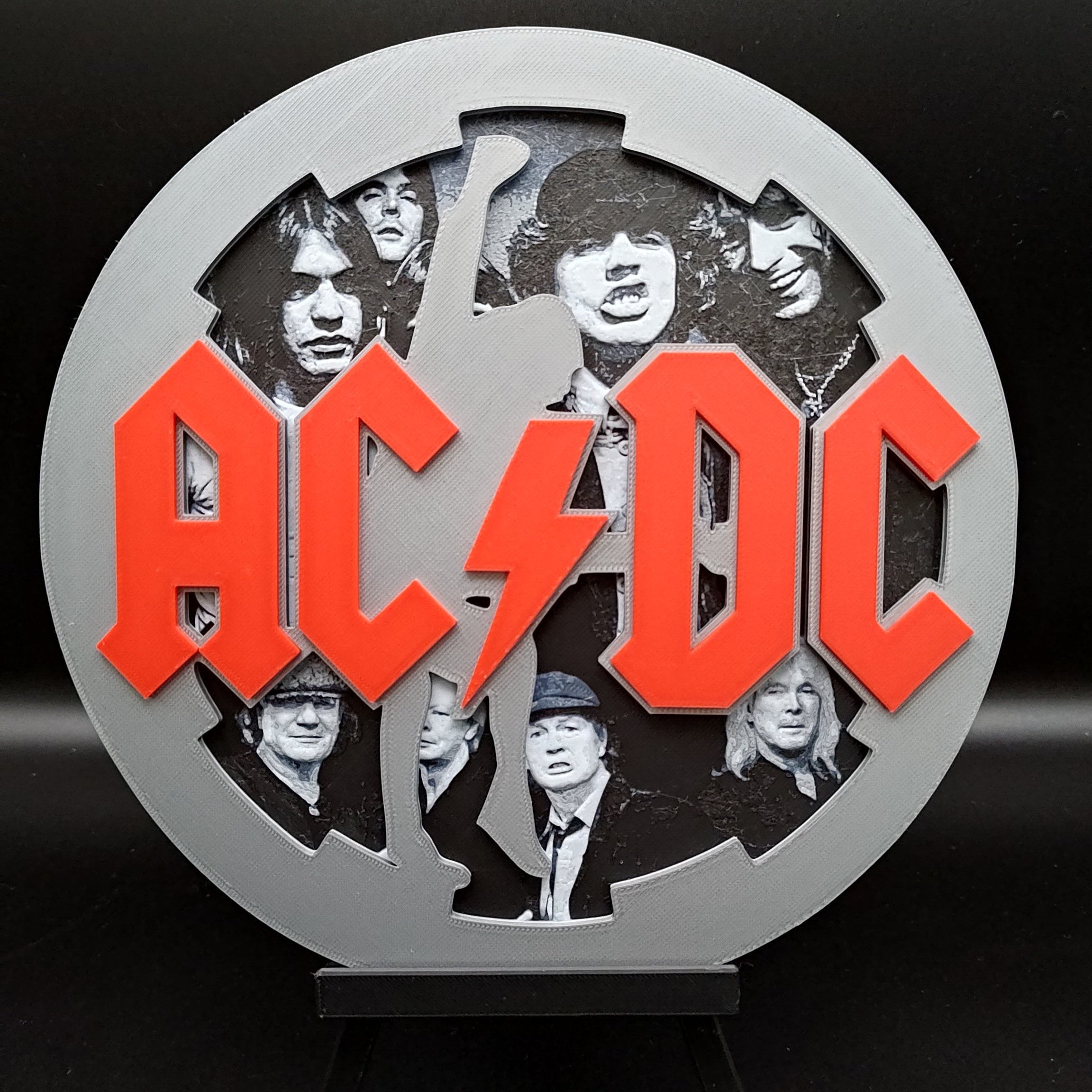 Display Plate inspired by ACDC - Fillywinkel
