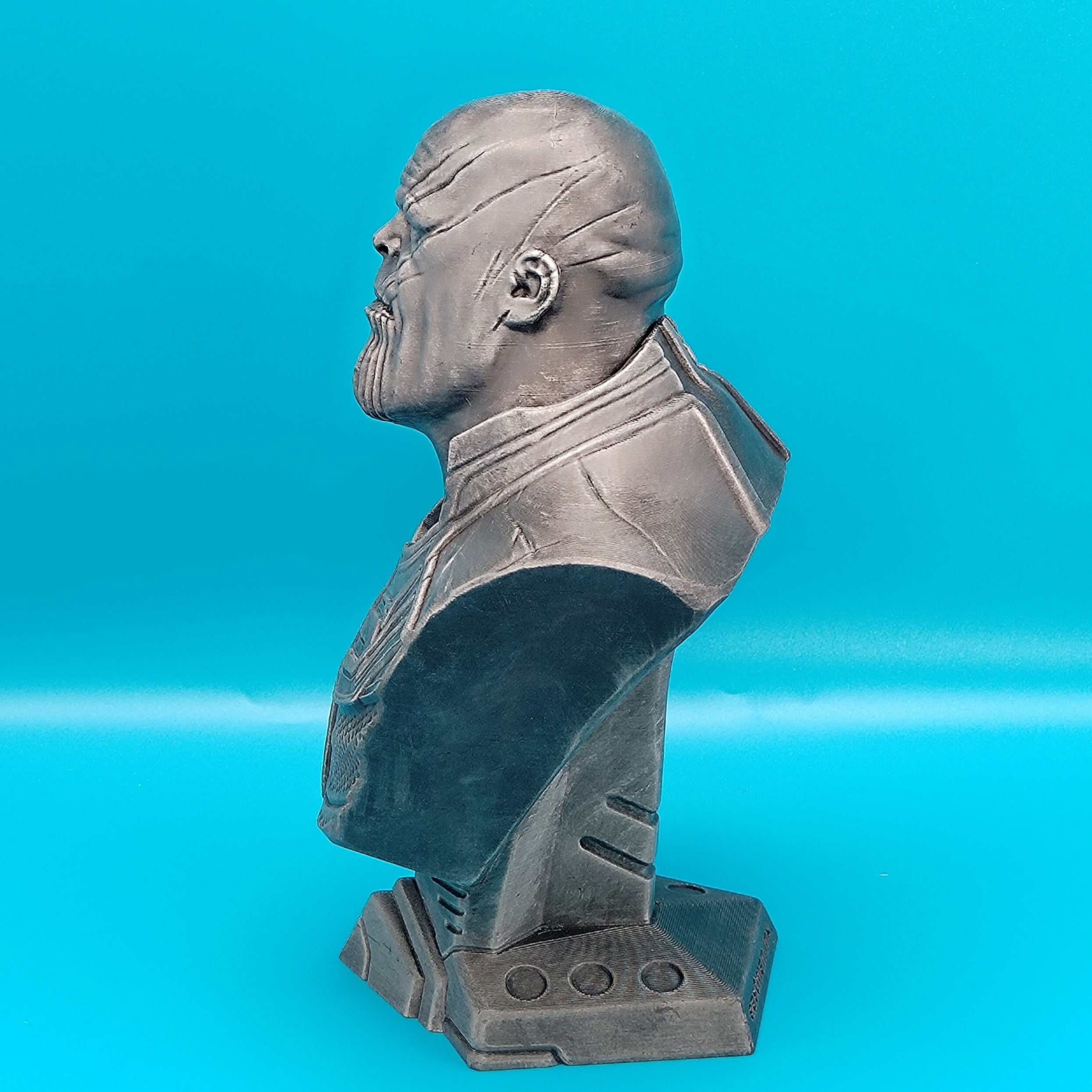 Bust inspired by Thanos - Fillywinkel