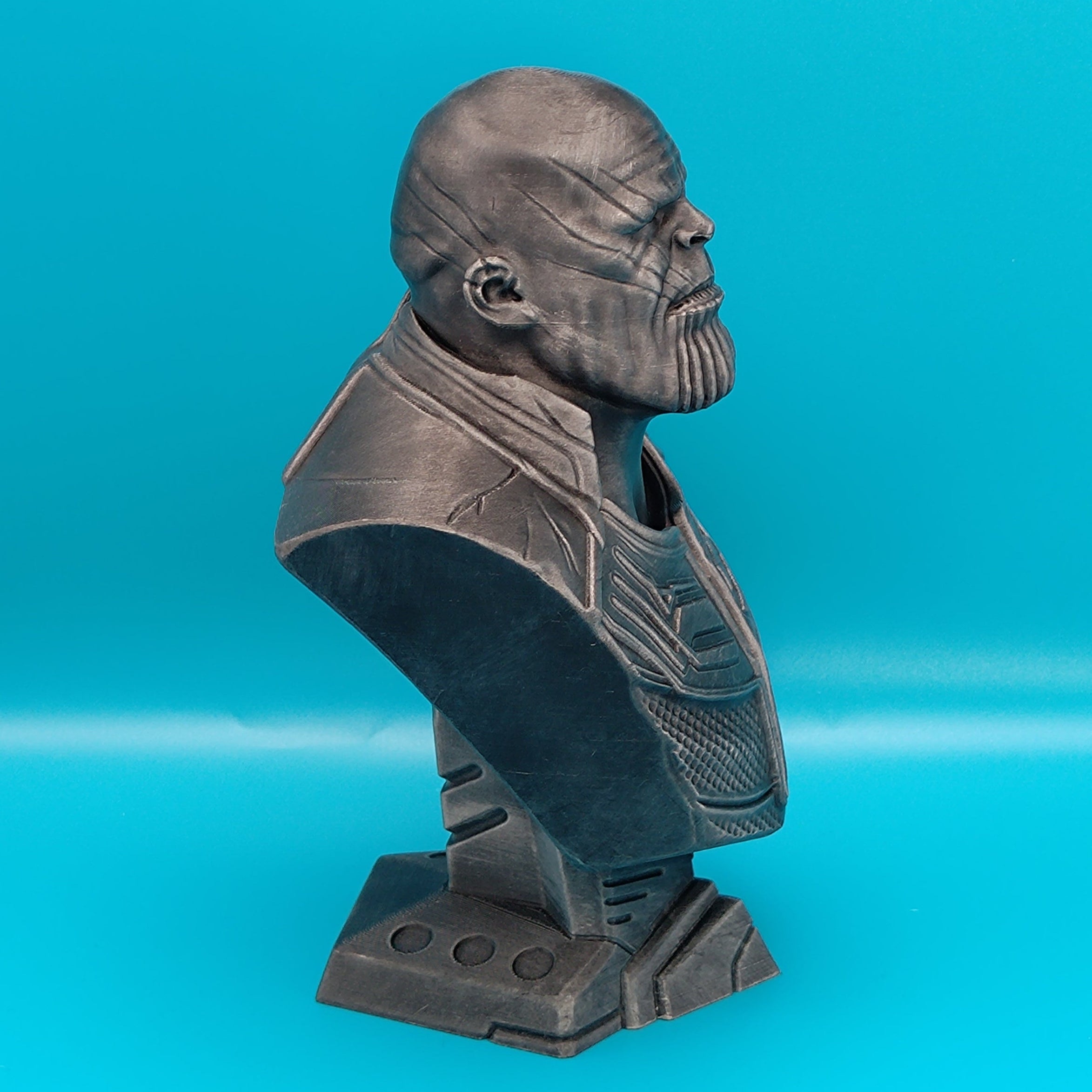 Bust inspired by Thanos - Fillywinkel