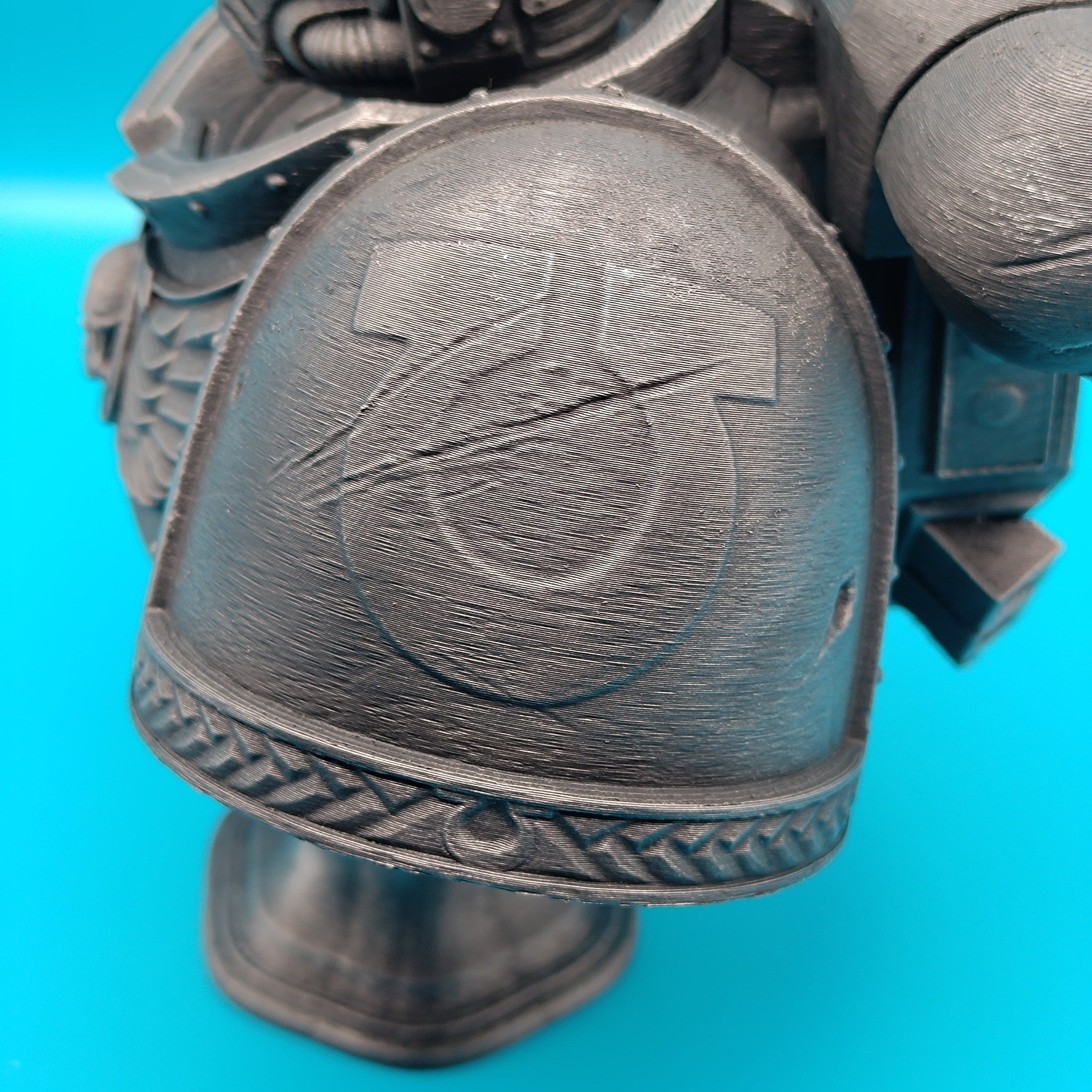 Bust inspired by Warhammer 40K: Lieutenant Titus - Fillywinkel