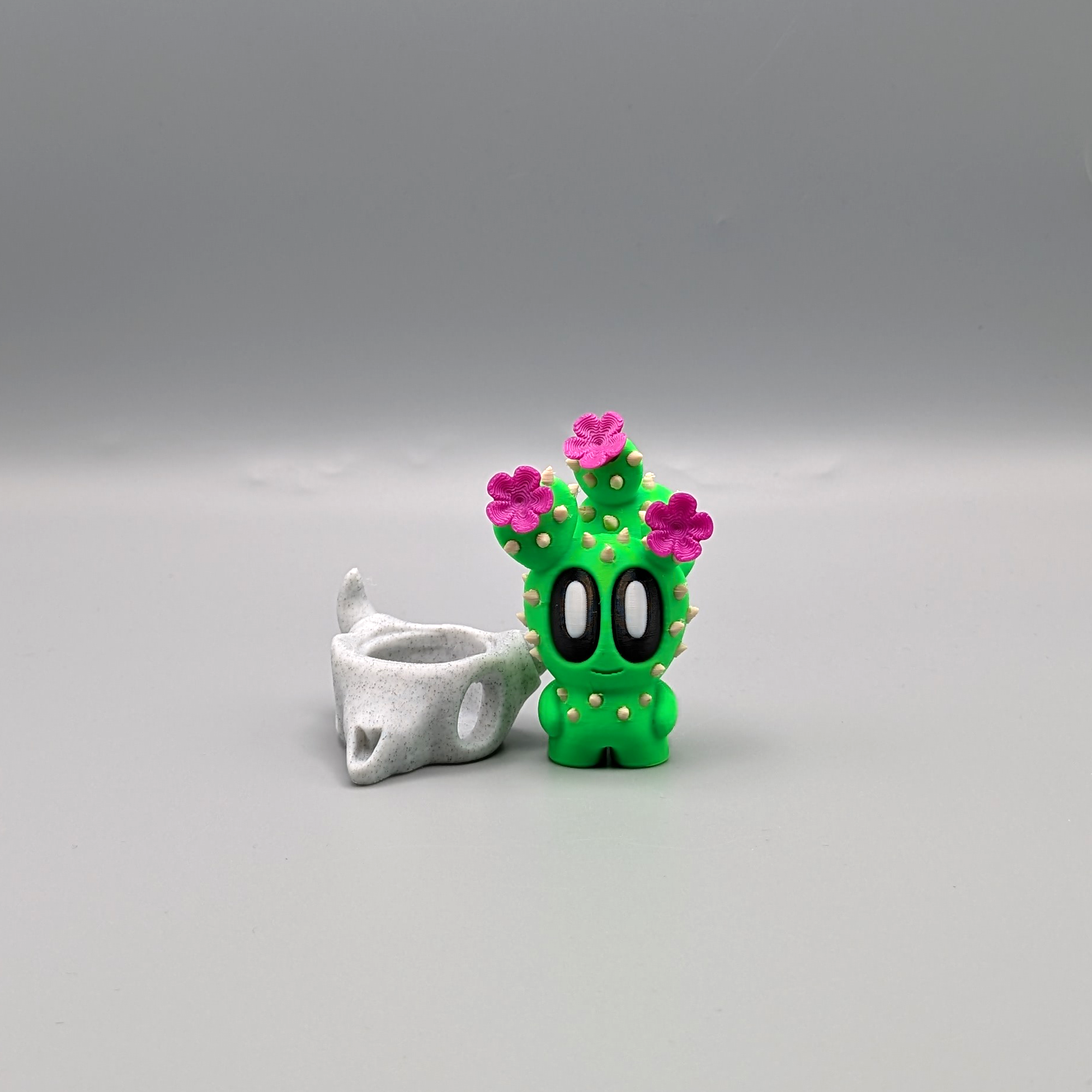 Blooming prickly pear desk buddy small desk decoration