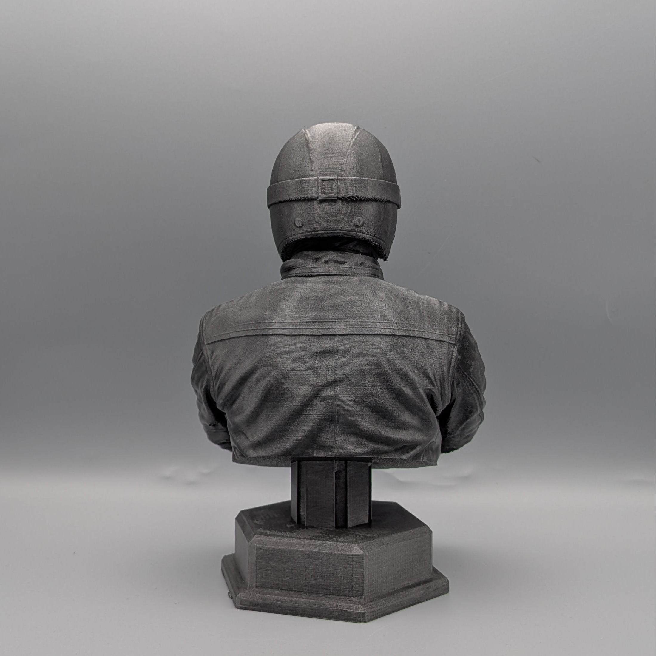vintage-racer-bust-back